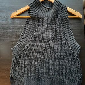 Kendall & Kylie for PAC Sun knit tank